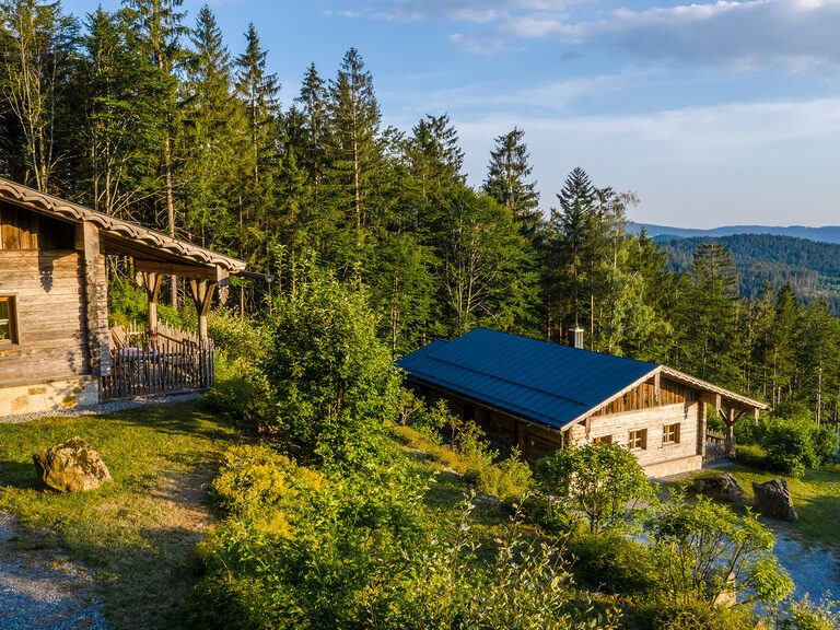 Bergdorf Hüttenhof mit Luxuschalets im Bayerischen Wald