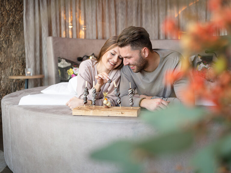 Romantische Stunden zu Zweit in unserer Spa Suite mit Whrilpool im 4 Sterne Superior Wellnesshotel Hüttenhof