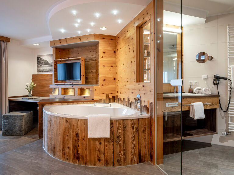 Privater Whirlpool im Zimmer - Wellness Hotel Bayerischer Wald - Wellness Bayern