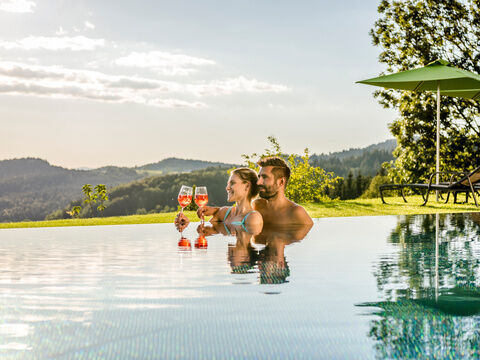 Romantisches Hotel Bayerischer Wald - Romantikwochenende mit Whirlpool im Zimmer, privater Sauna und