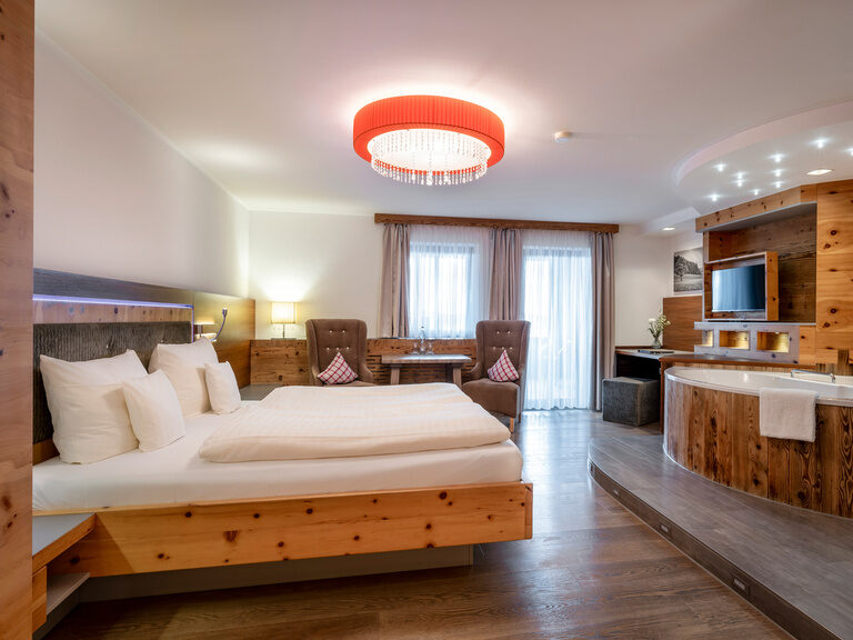 Wellness Hotel Bayern - Bayerischer Wald Wohlfühl Zimmer mir Whirlpool Wellness Hotel Bayern - Bayerischer Wald Wohlfühl Zimmer mir Whirlpool